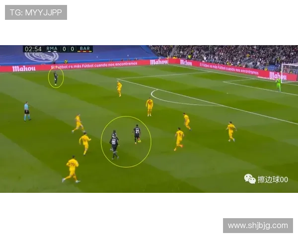 维尼修斯依赖皇马体系？战术角色与自主进攻能力解析